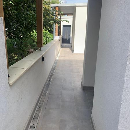 Jolie Maisonnette Avec Terrasse Nancy Centre Dış mekan fotoğraf